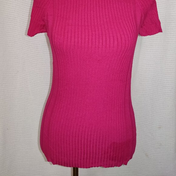 Daisy Fuentes | Hot pink knit short sleeve sweater top - Picture 7 of 13